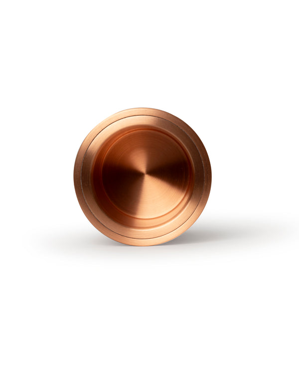 Coloca el elemento Copper en la base.